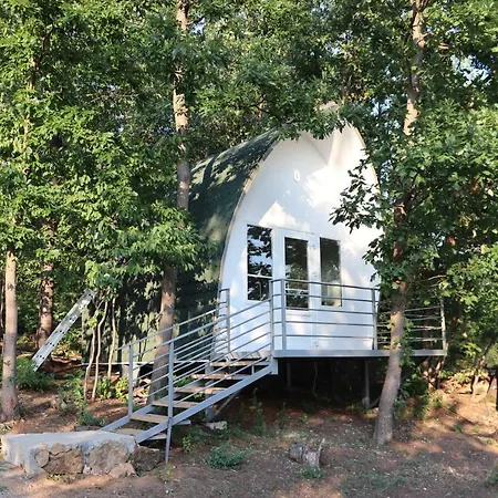 Api Centar Brdjani Holiday home